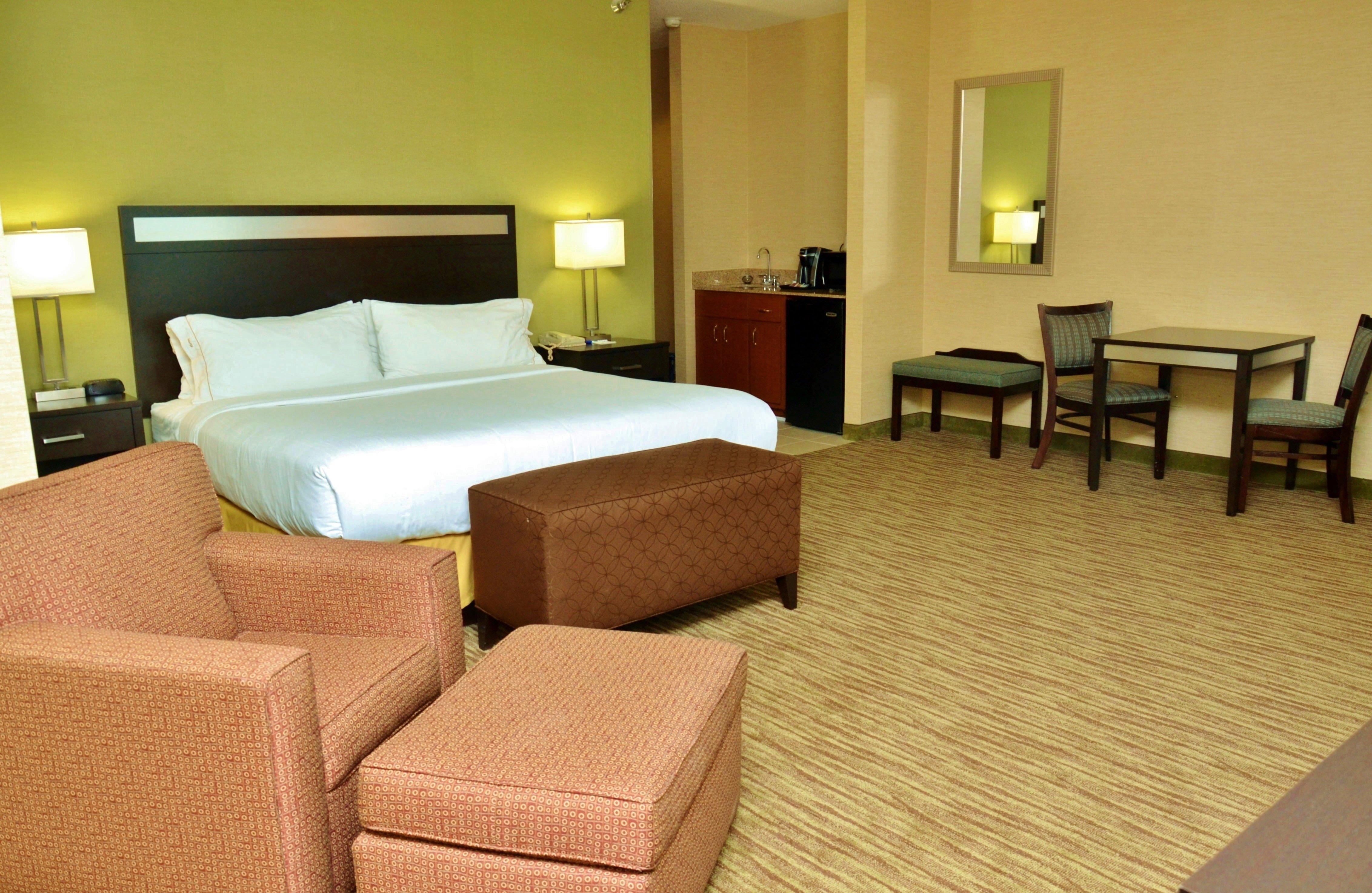 Holiday Inn Express Hotel & Suites Center Township, An Ihg Hotel Monaca Dış mekan fotoğraf